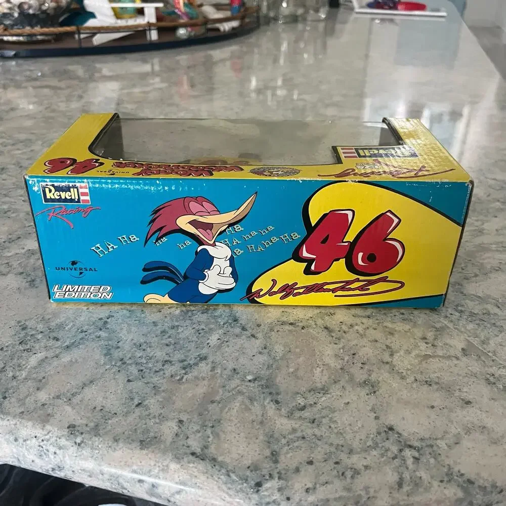 Revell Racing Wally Dallenbach #46 Woody Woodpecker Chevy Monte Carlo 1:24 NIB